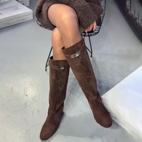 Round-Toe Thick-Heel Suede Boots