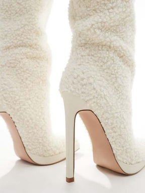 Fashionable Pointed Fur Boots