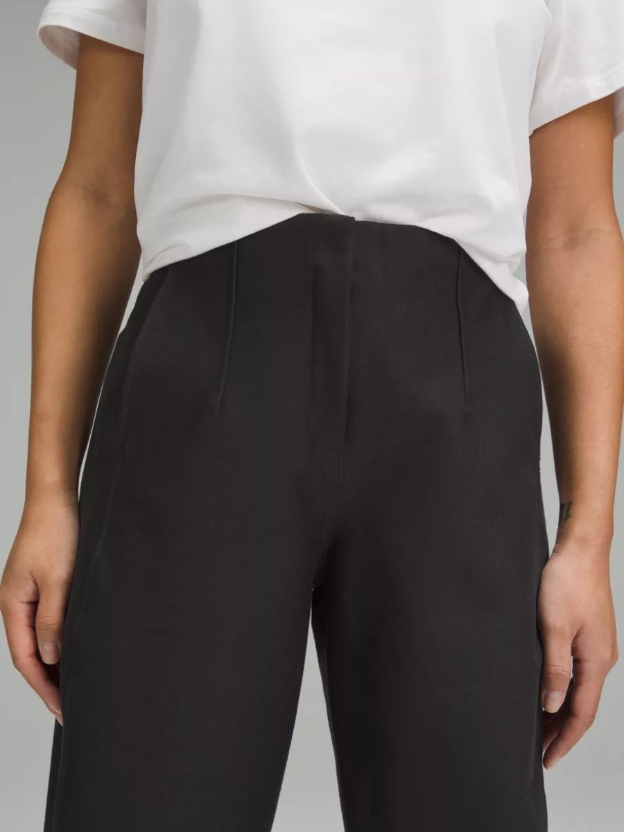 Relaxed-Fit Mid-Rise Trouser