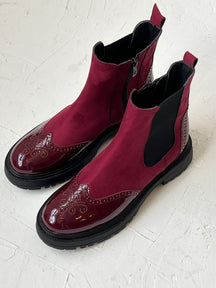 British Style Chelsea Boots Carved Leather Boots