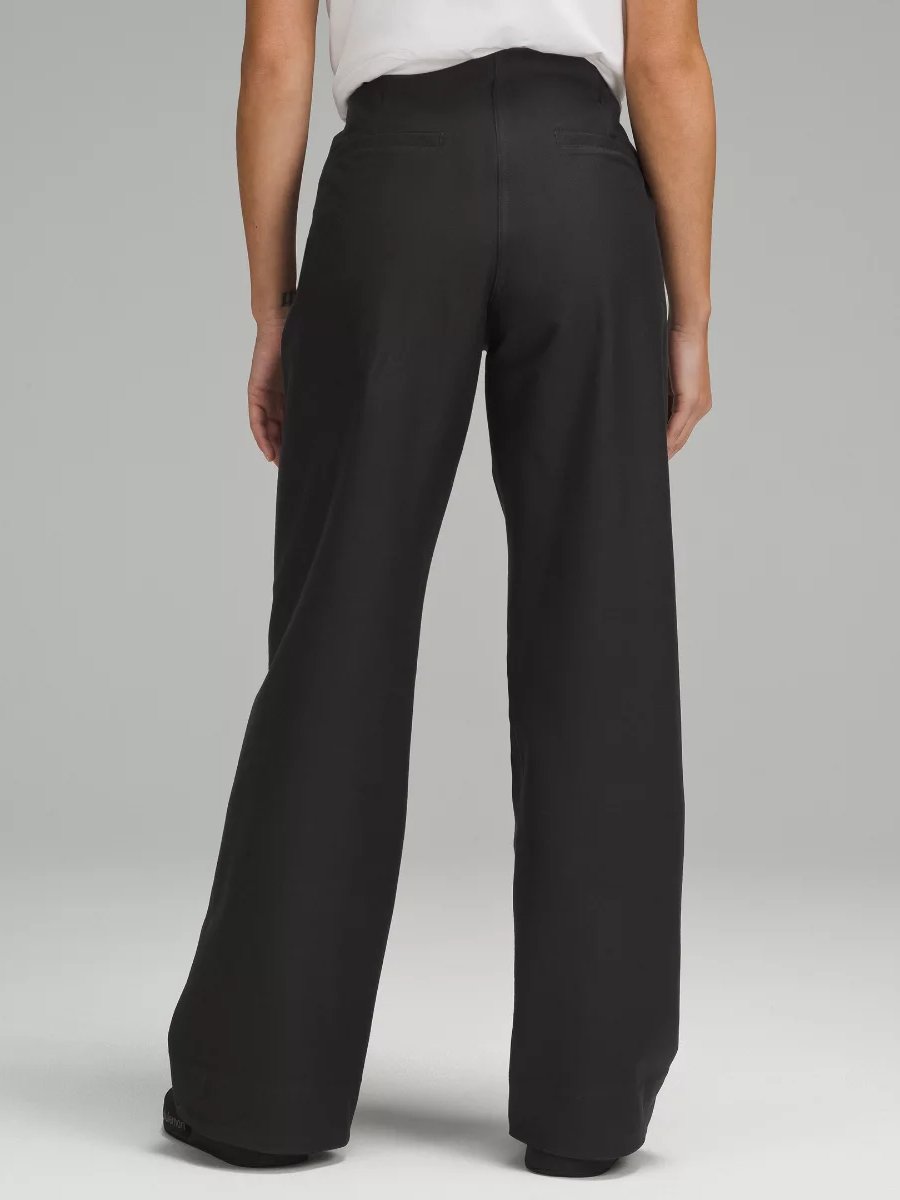 Relaxed-Fit Mid-Rise Trouser