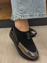 Thick-soled Sequined Slip-on Breathable Shoes