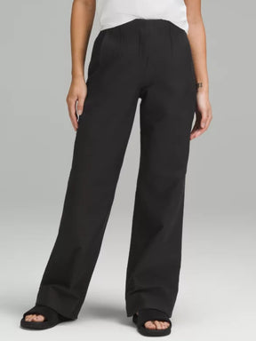 Relaxed-Fit Mid-Rise Trouser