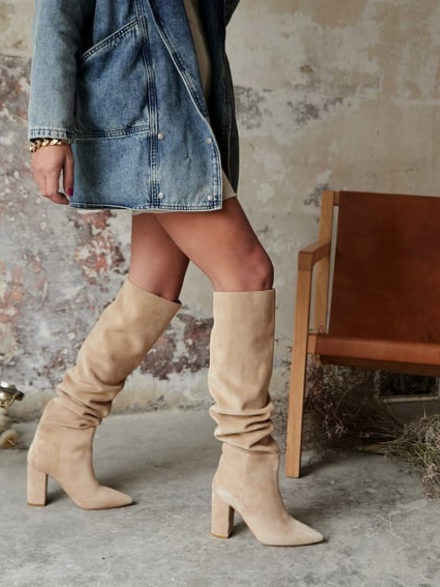 Large-leg Boots With Pointed Toe, Pleated Heels And High Heels