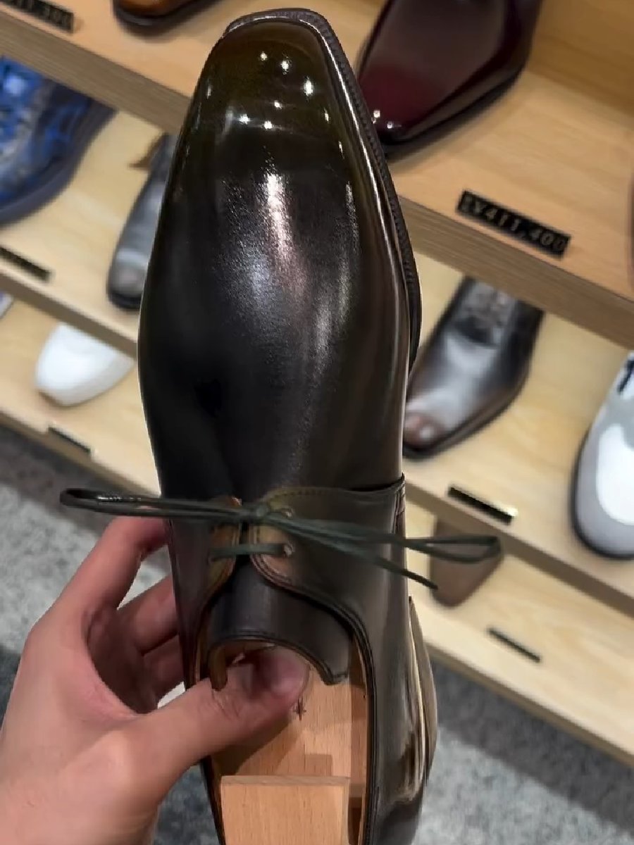 Handmade Low-top Lace-up Shoes